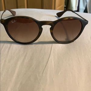 RB4243 Unisex Sunglasses